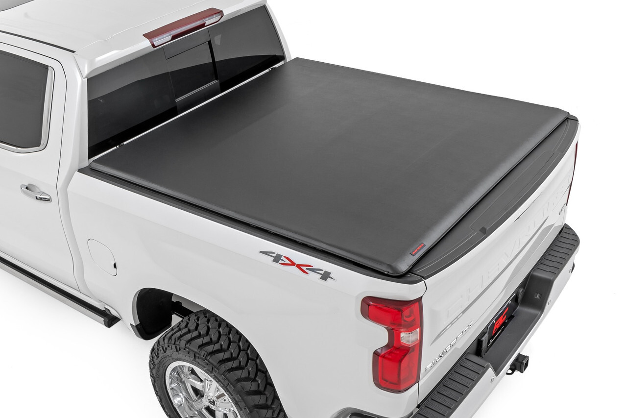 5 Benefits of a Tonneau Cover for Your Truck - D&S Automotive