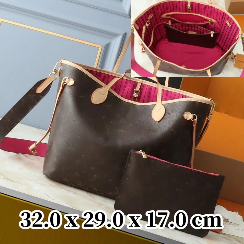 Everyday handbag used to compare purse size, closure and carrying options