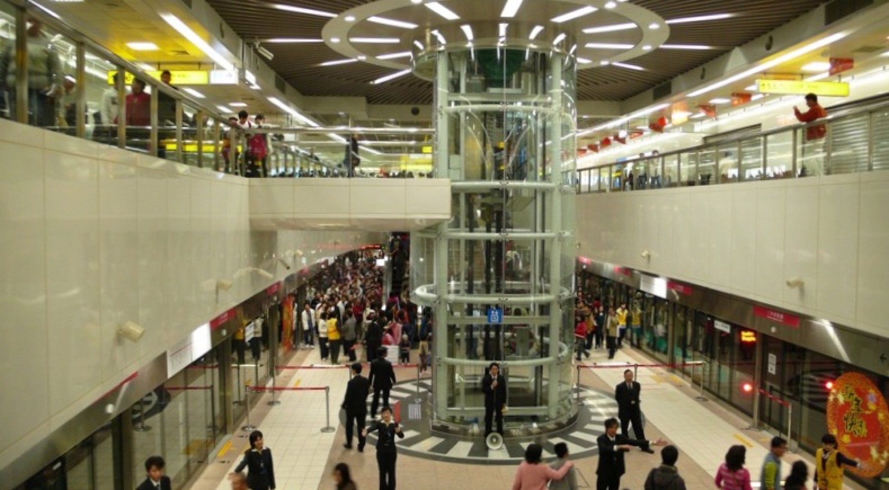 Metro station platform suggesting many shopping options