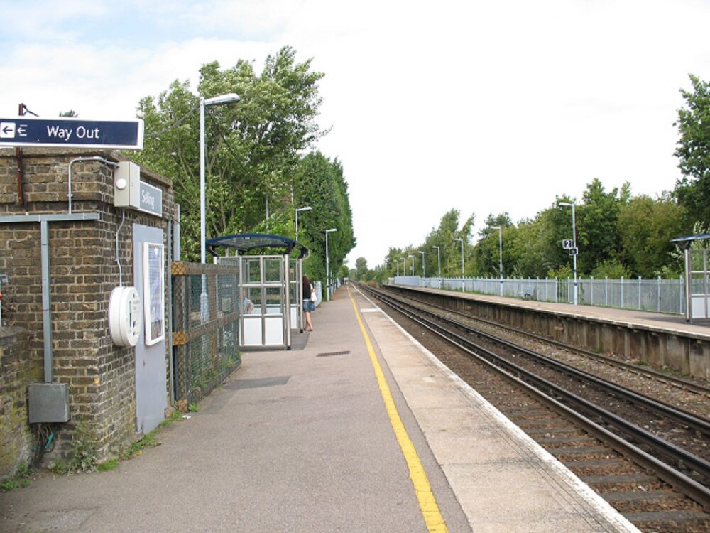 Illustration of multiple sales channels on a rail platform