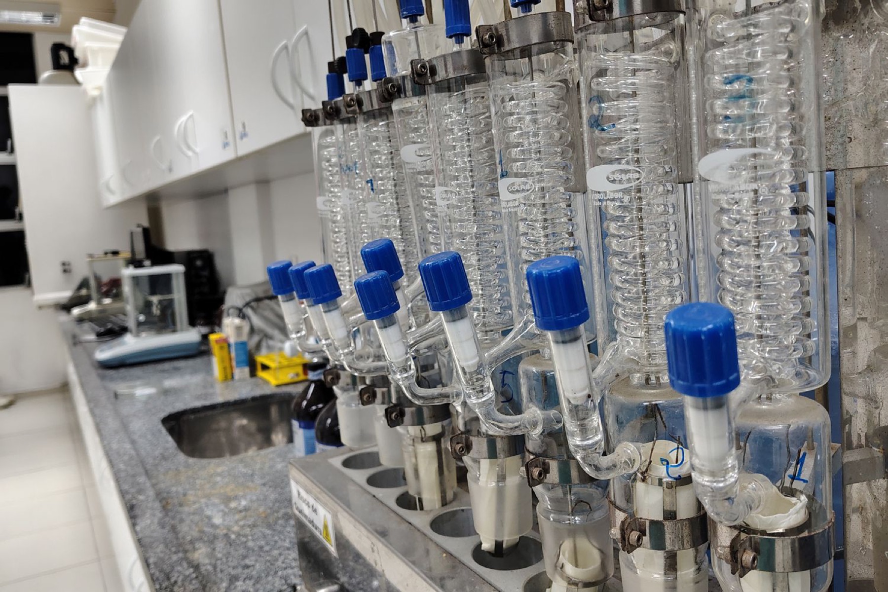 Modern laboratory setup illustrating a mix of instruments and glassware