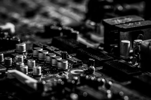 Online sourcing scene illustrating Q Components & Electronics