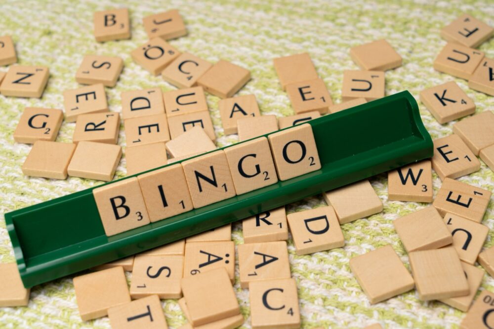 Online sourcing scene illustrating Bingo Dabbers & Markers