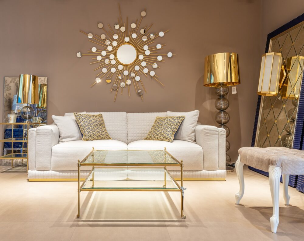 Online sourcing scene illustrating Home Decor Sale and Wholesale
