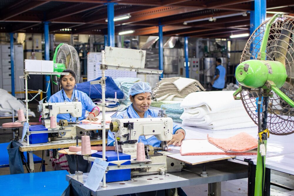 Online sourcing scene illustrating DHgate vs other channels for Chinese Textile and Fabric Industry