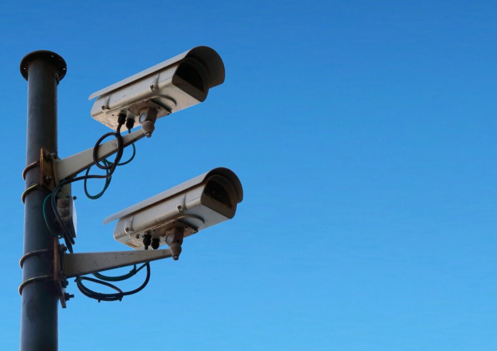 DHgate vs other channels for 8‑camera CCTV kits featured image