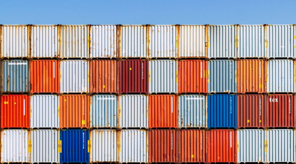 Online sourcing scene illustrating DHgate vs other channels for Export Marketplace and Exporting Platforms