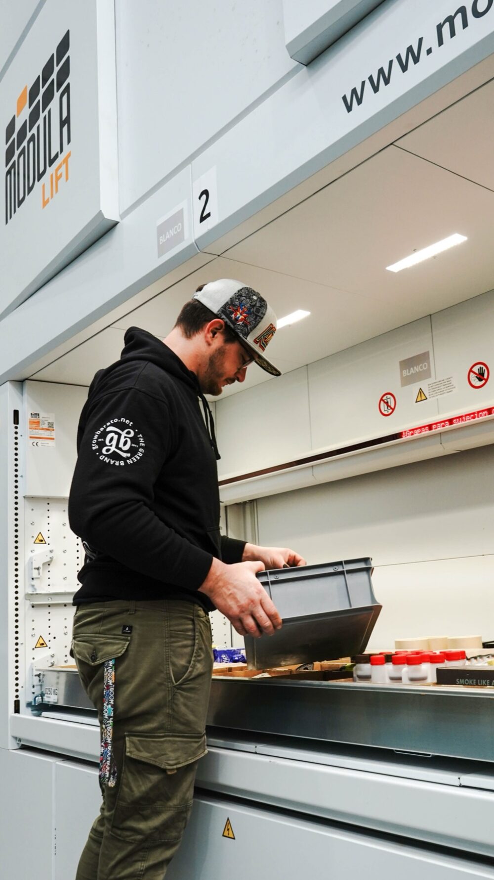 Online sourcing scene illustrating ecommerce warehouse inventory small business