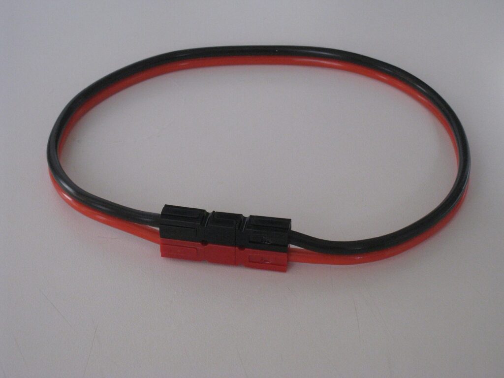 Anderson Powerpole DC connectors used in modular power setups