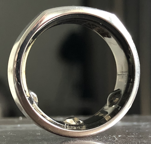 Interior sensors of an Oura Generation 3 smart ring